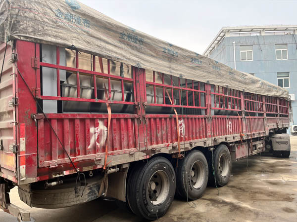 海鑫專注品質(zhì)，一批400公斤工業(yè)洗衣機(jī)火熱發(fā)貨中